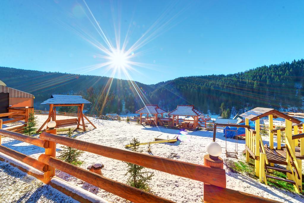 Hotel Perlyna Karpat Bukovel Kültér fotó